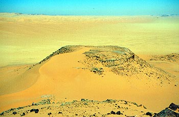 Libysche Sandsee im Norden des Gilf