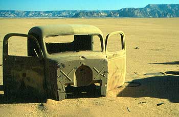 WWII-Autowrack südlich Gilf Kebir